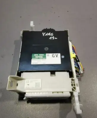 Toyota Yaris Comfort/convenience module 892210D400