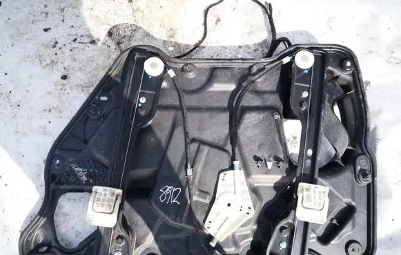 Dodge Journey Sliding door window regulator with motor 04589151aa