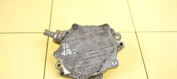 BMW 3 E90 E91 Vacuum pump 7542498 29SP12