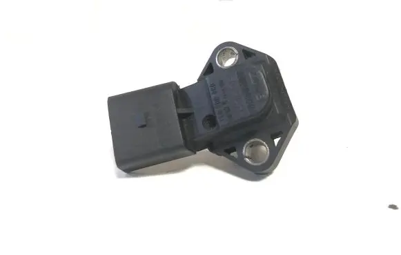 Volkswagen PASSAT B6 Air pressure sensor 038906051 0281002177 P666GF80