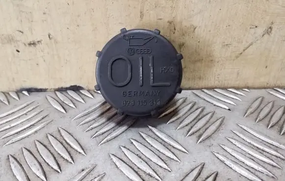 Volkswagen Transporter - Caravelle T4 Oil filler cap 070115319