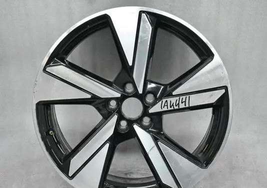 Seat Ibiza V (KJ) R18 alloy rim 