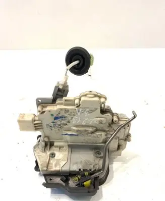 Audi A3 S3 8P Rear door lock 4F0839015