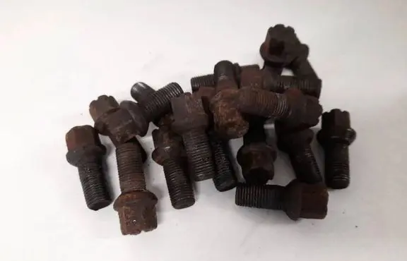 Audi A4 S4 B5 8D Nuts/bolts 