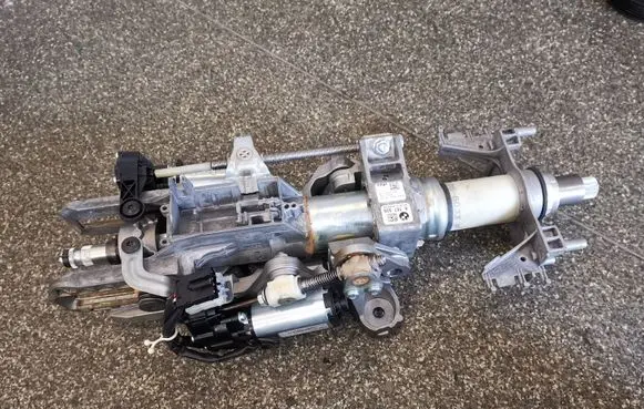 BMW 7 F01 F02 F03 F04 Steering wheel axle 6787926