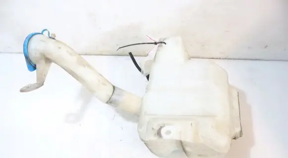 Honda City Windshield washer fluid reservoir/tank
