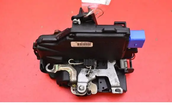 Seat Altea XL Front door lock 3D1837016