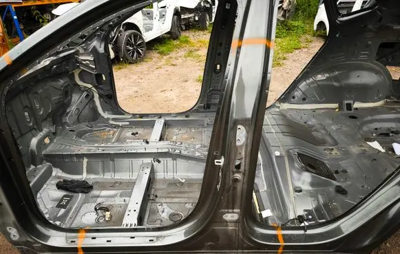Hyundai Tucson IV NX4 Pillar (middle) 