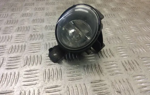 BMW 1 E81 E87 Front fog light 7837501
