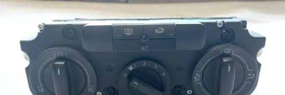 Volkswagen Jetta V Climate control unit 1K2820045B