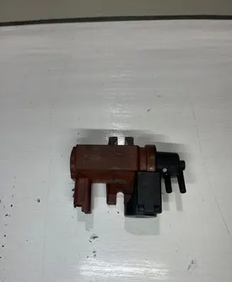 Ford Mondeo MK IV Turbo solenoid valve 6g9q9e882