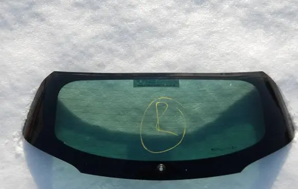 Opel Crossland X Opening tailgate glass 