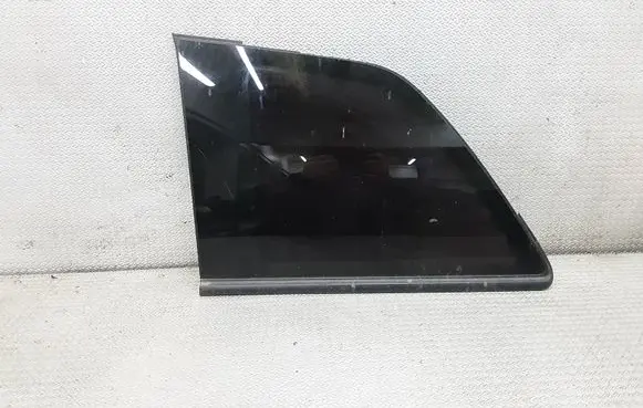 Opel Zafira B Rear side window