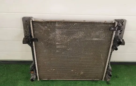Coolant radiator