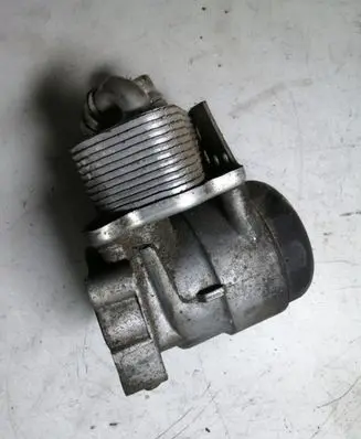 BMW 3 E92 E93 Oil filter mounting bracket 7574115