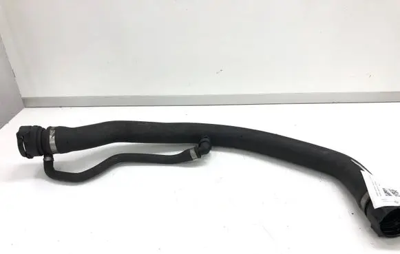 BMW 5 E60 E61 Engine coolant pipe/hose 7787449