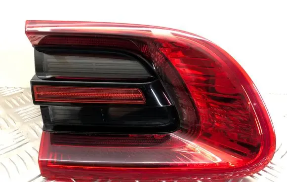 Porsche Macan (95B) Tailgate rear/tail lights 95B945093F 01150001 T95B044