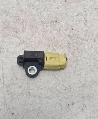 Nissan X-Trail T32 Airbag deployment crash/impact sensor NA3RA16923B76F 09232016 988303RA0A