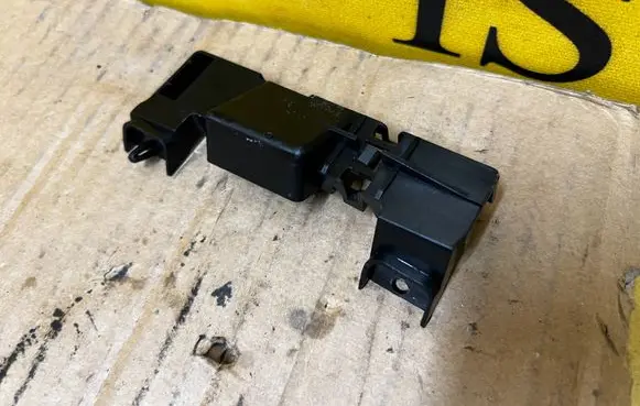 Audi A8 S8 D5 Sound amplifier holder/bracket 4N0035597