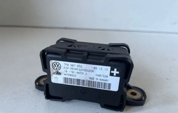 Volkswagen Touareg II ESP acceleration yaw rate sensor 7P0907652