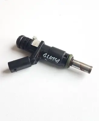 Mercedes-Benz GLK (X204) Fuel injector A2720780249 A050C04887