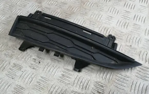 Skoda Scala Front bumper lower grill 657807367 32002011 457807367
