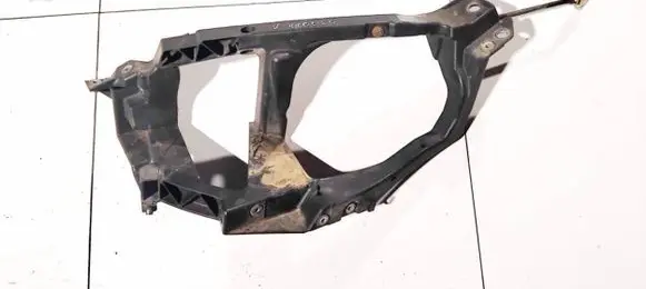Mitsubishi Colt Headlight/headlamp mounting bracket mn105059