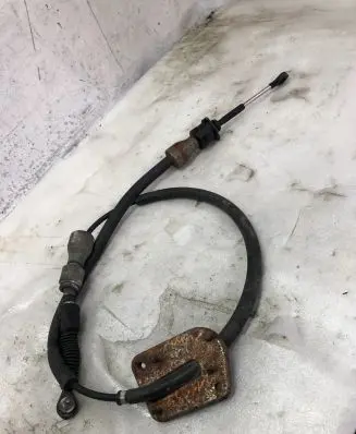Infiniti Q45 III Gear shift cable linkage