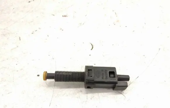 Audi A4 S4 B5 8D Brake pedal sensor switch 811907343B