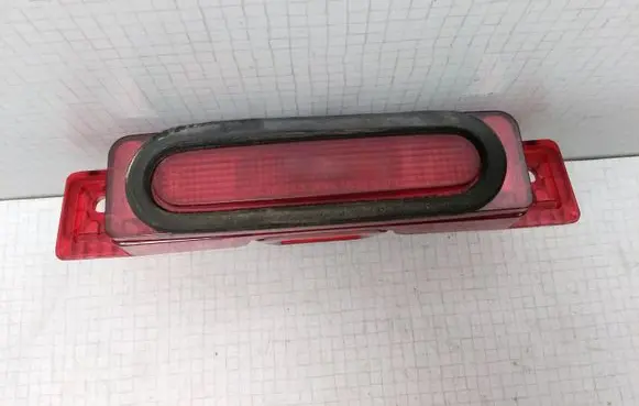 Mazda 626 Third/center stoplight 28661825