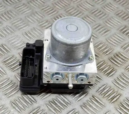 Nissan Leaf II (ZE1) ABS Pump 476605SH5C