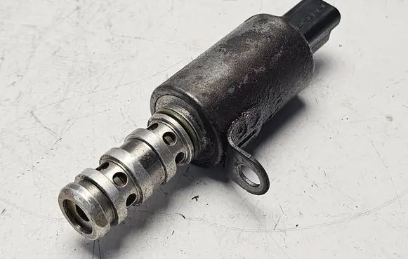 Peugeot 207 Camshaft vanos timing valve 75944828001