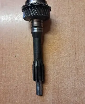 Mercedes-Benz COMPAKT W115 Manual 4 speed gearbox 1152621101
