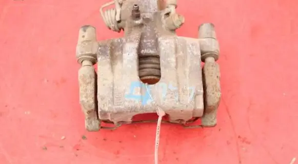 Nissan Primera Rear brake caliper
