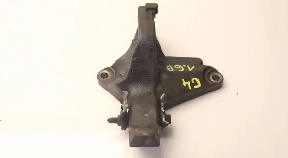 Citroen C4 I Engine mount bracket 965350438D 9653504380