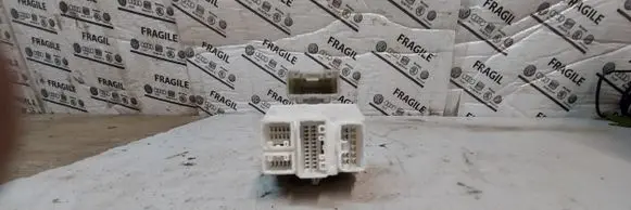Mitsubishi Colt Other relay MN108928