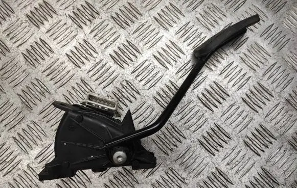 Volvo XC90 Accelerator throttle pedal 6PV00853718 30683521