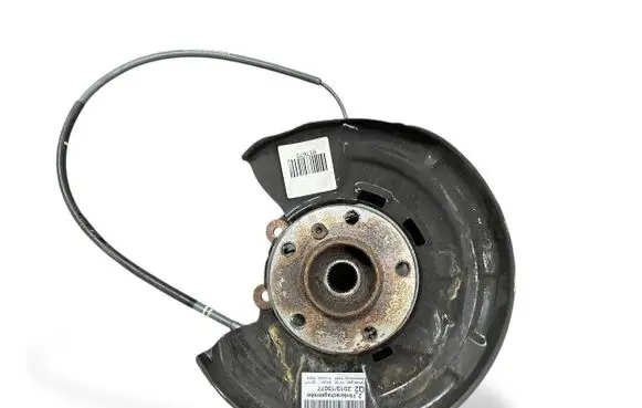 BMW 1 F20 F21 Rear wheel hub spindle/knuckle 6792516 33326792516