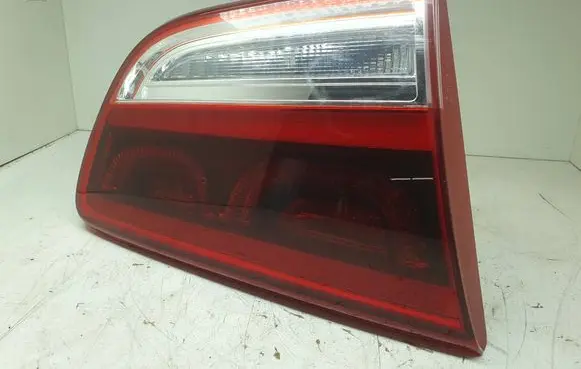 KIA Sorento Tailgate rear/tail lights