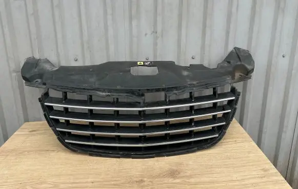 Chrysler Pacifica Front grill 04857631AA 04857713AA