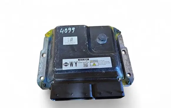 Nissan Navara D40 Engine control unit/module 237105X06C MB2758008936