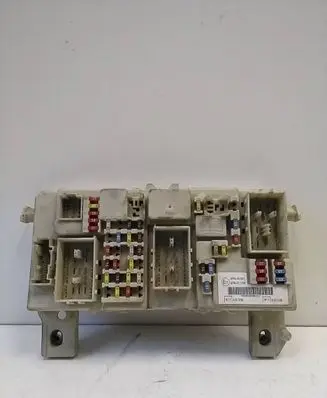 Ford C-MAX I Fuse module 7M5T14A073 06780000100 14A073