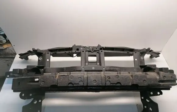 Volkswagen PASSAT B6 Radiator support slam panel 3C0010675L
