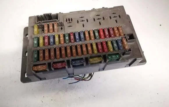 Mini One - Cooper R50 - 53 Fuse box set 690660002 6906600-02