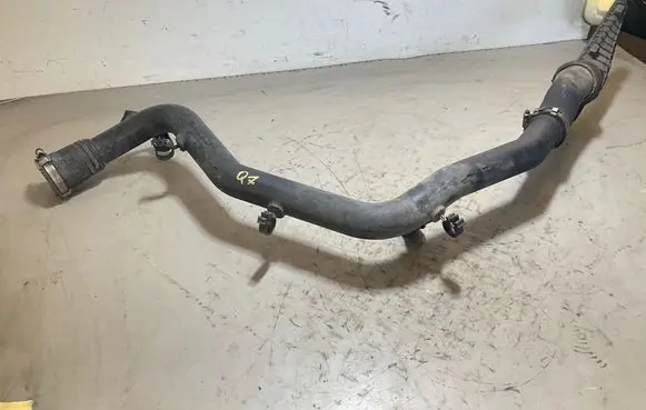 Audi Q7 4L Intercooler hose/pipe 7L6145795S 7L6145770M