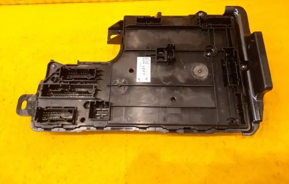 Tesla Model Y Central body control module 149784739D