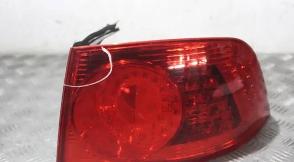 Volkswagen Phaeton Rear/tail lights