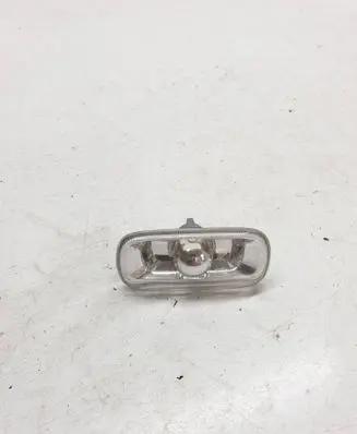 Audi A4 S4 B7 8E 8H Front fender indicator light 8E0949127