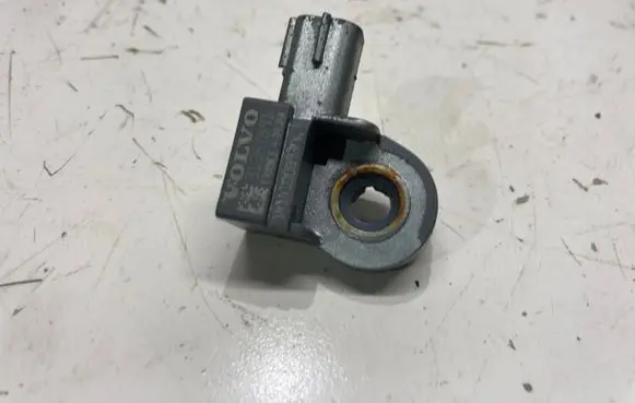 Volvo V40 Airbag deployment crash/impact sensor 31387891