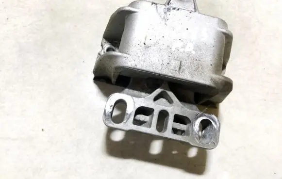 Audi A3 S3 8L Engine mount bracket 199103